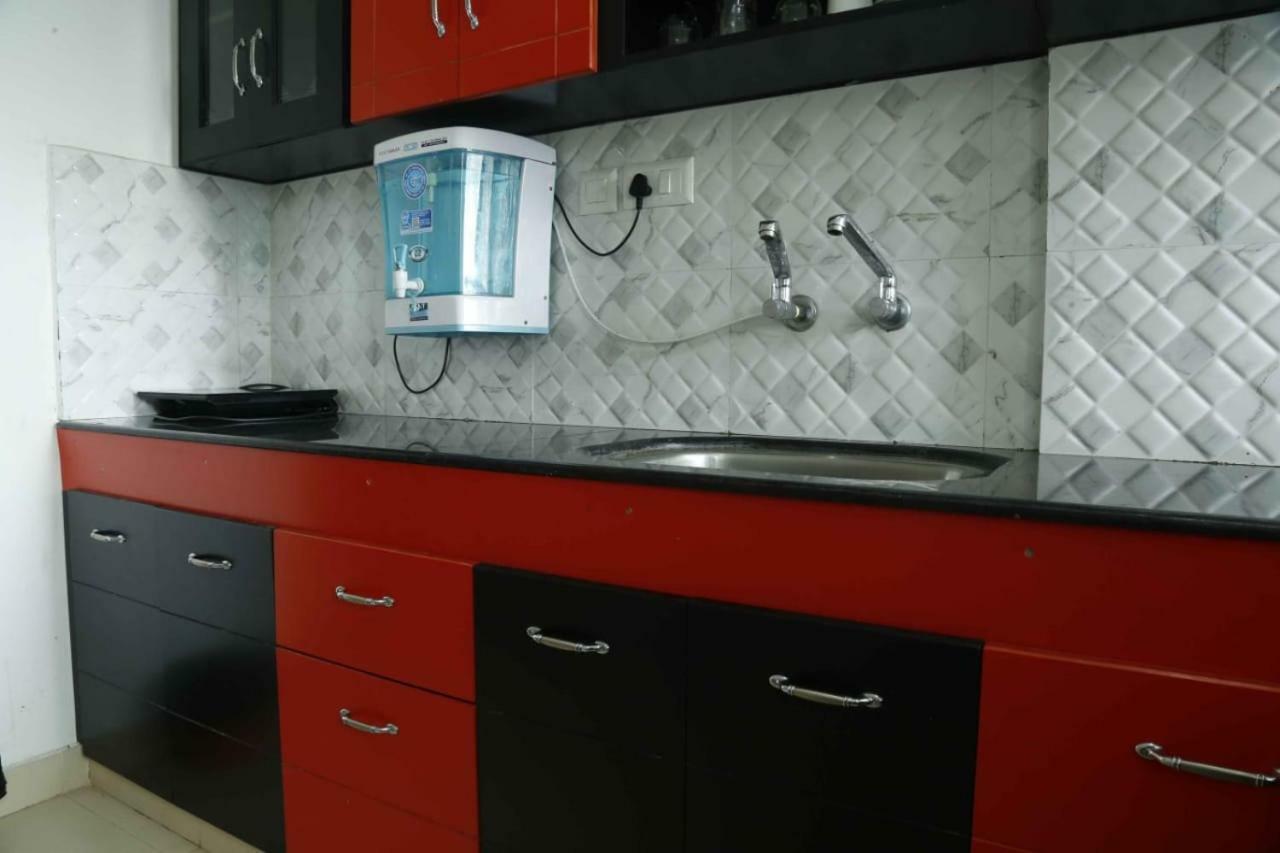 Traven Homes Infopark Kakkanad Corporate Suit Rooms Kochi Eksteriør bilde